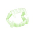 K0523 Fluorescencyjna szczęka wampira.jpg